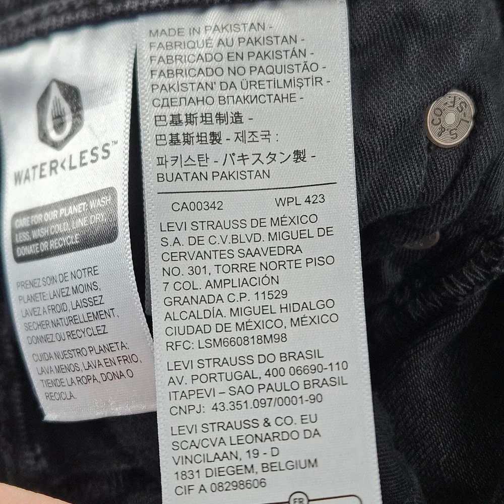 Levis Premium 502 Jeans Mens 29x30 Black Denim Regular Taper Fit‎ Zip Fly